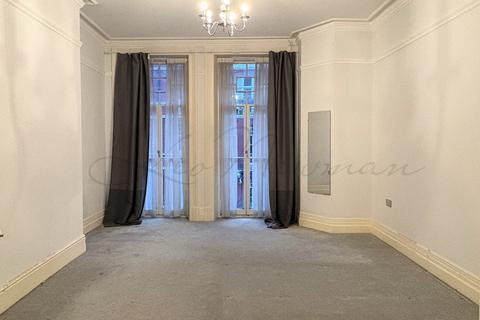 4 bedroom flat to rent, Hyde Park Mansions, Marylebone, NW1