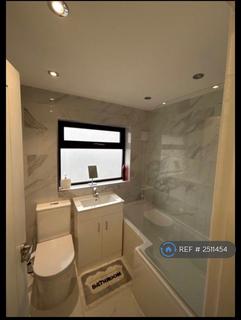 1 bedroom in a house share to rent, Eyhurst Close, London, NW2