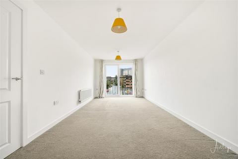 undefined, 90, New Cut Road, City Centre, Swansea, SA1 2DL