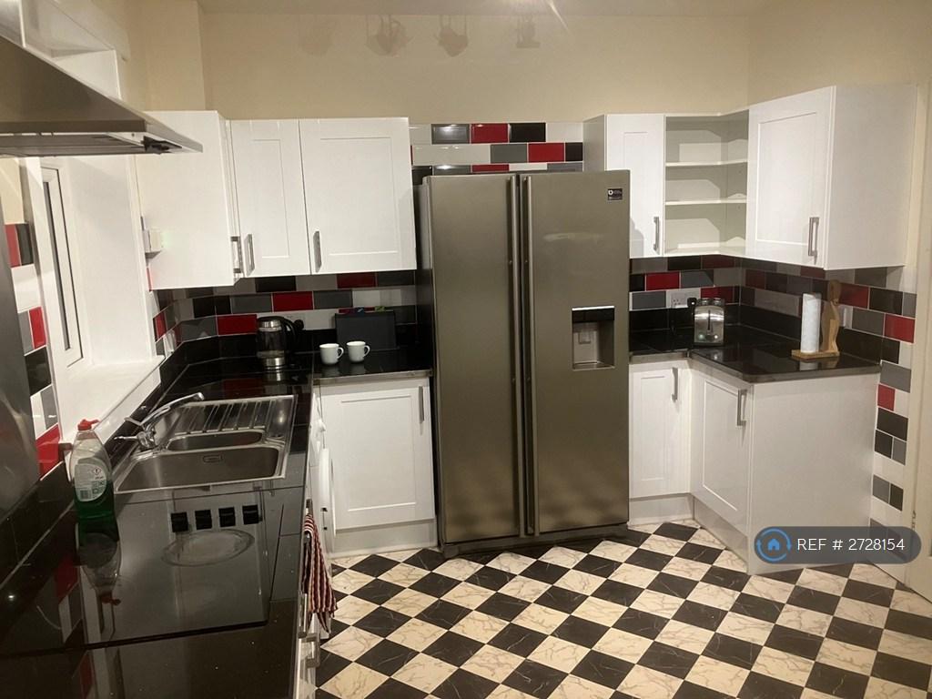 Kitchen 1