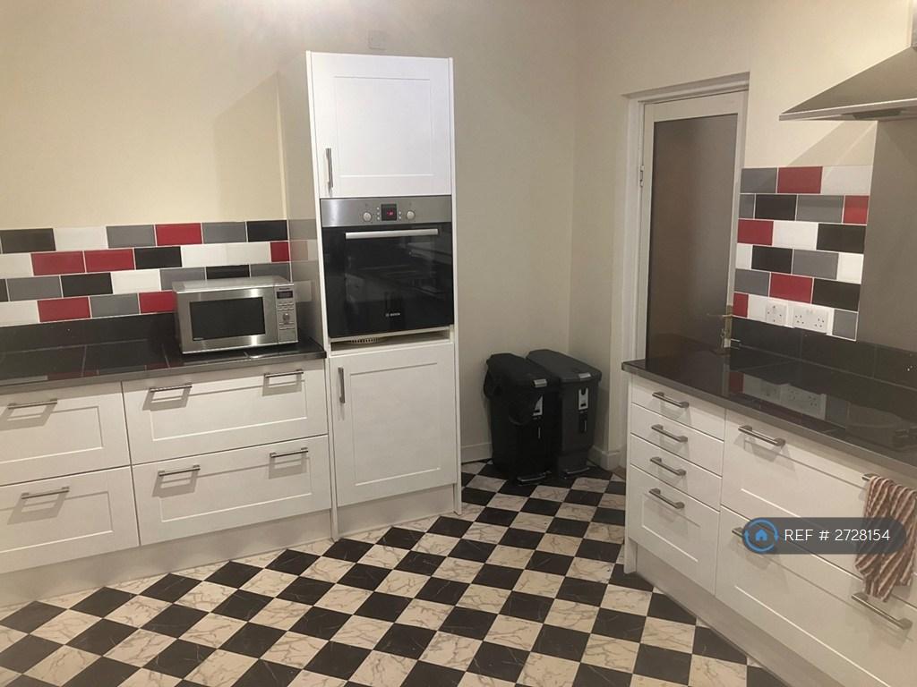 Kitchen 2
