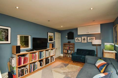 undefined, Woodland Terrace, London