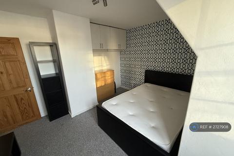 2 bedroom maisonette to rent, Hopton House, London, SW9