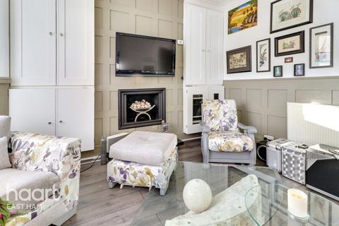 1 bedroom maisonette for sale, Kensington Avenue, London
