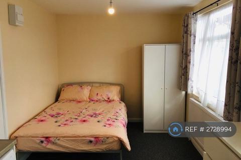 undefined, Grenoble Gardens, London, N13
