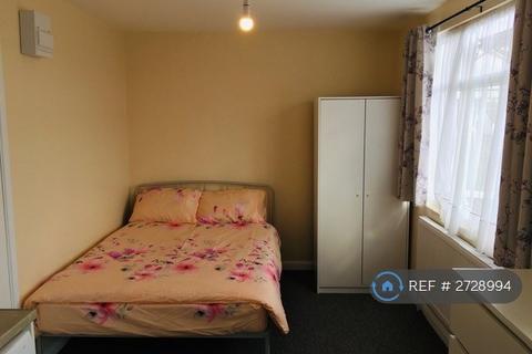 undefined, Grenoble Gardens, London, N13