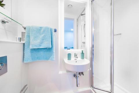 undefined, City Road