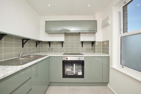 2 bedroom flat for sale, Crescent Road, Ramsgate, Kent, CT11