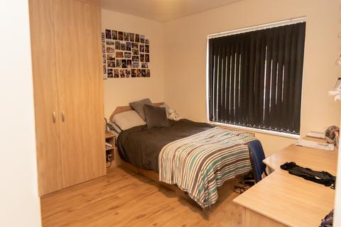 undefined, Ash Gardens, Leeds LS6