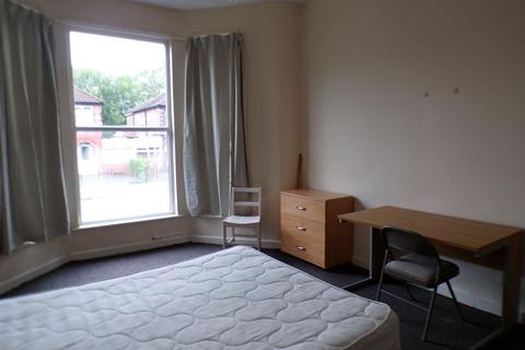 6 bedroom house to rent, Egerton Road, Manchester M14