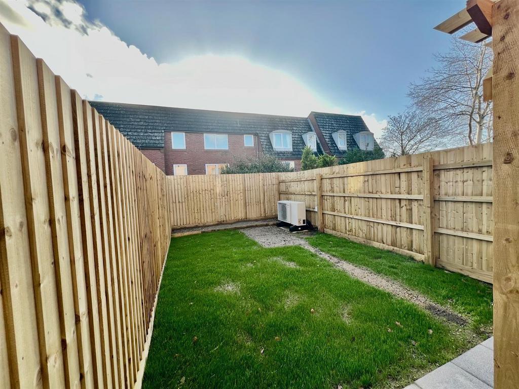 Merryn Mews back garden.jpg