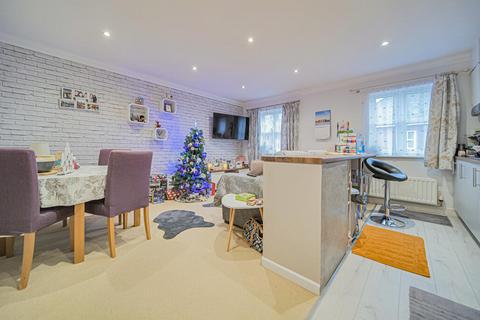 2 bedroom flat for sale, Foundry Close, Melksham SN12