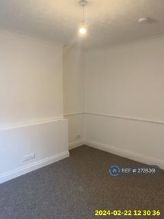 2 bedroom flat to rent, Norwich Avenue, Bournemouth, BH2