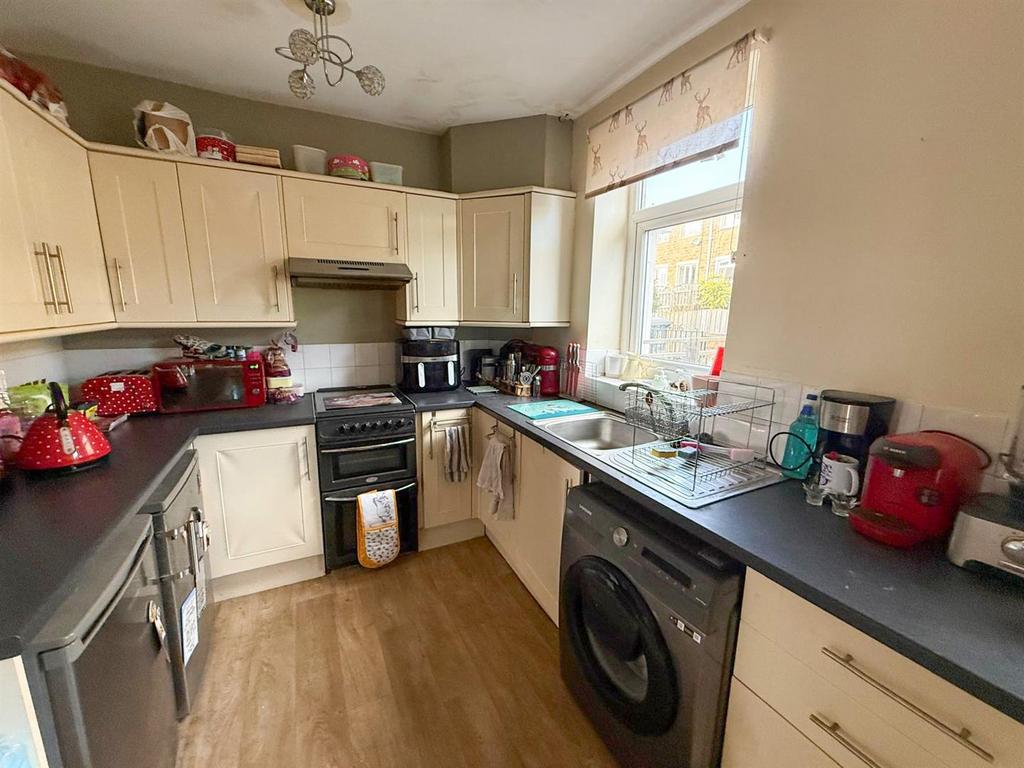 3 bed mid townhouse, Silsden