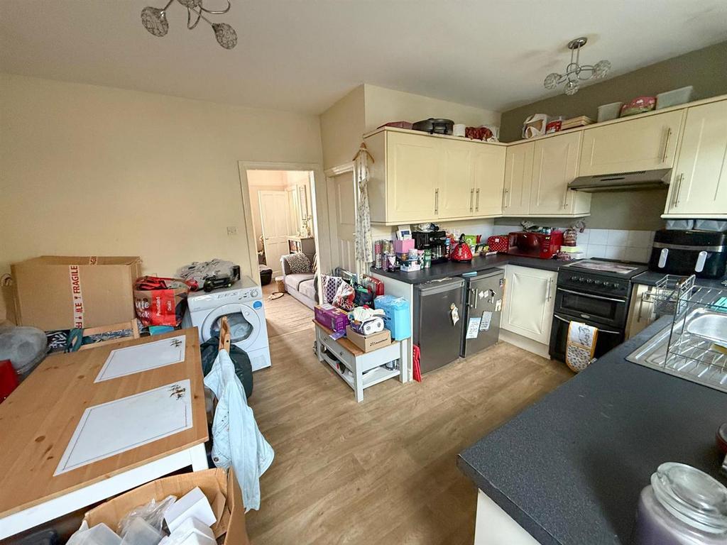 3 bed mid townhouse, Silsden