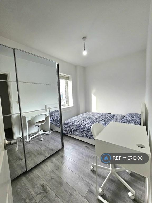 Room 2 e