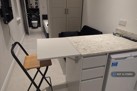 undefined, Edgware, Edgware, Greater London, HA8