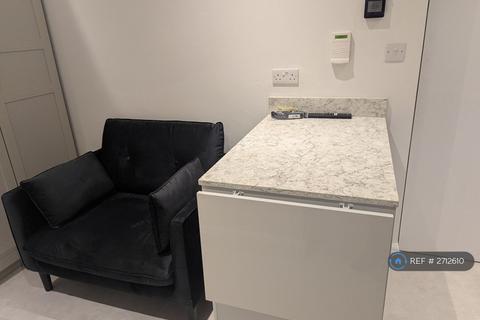 undefined, Edgware, Edgware, Greater London, HA8