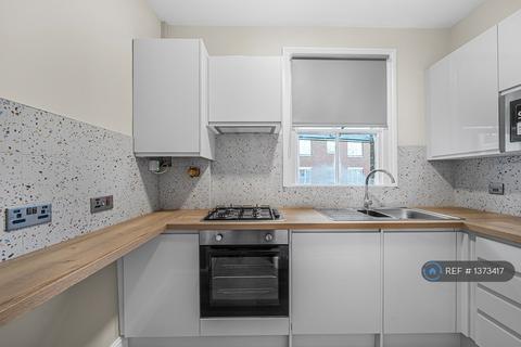 1 bedroom flat to rent, Canadian Avenue, London, SE6