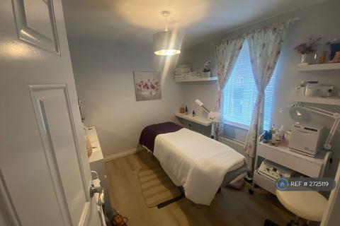 3 bedroom terraced house to rent, Culm Grove, Exeter, EX2