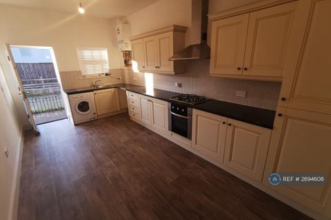 2 bedroom end of terrace house to rent, Elizabeth Court Church Street, Louth, LN11