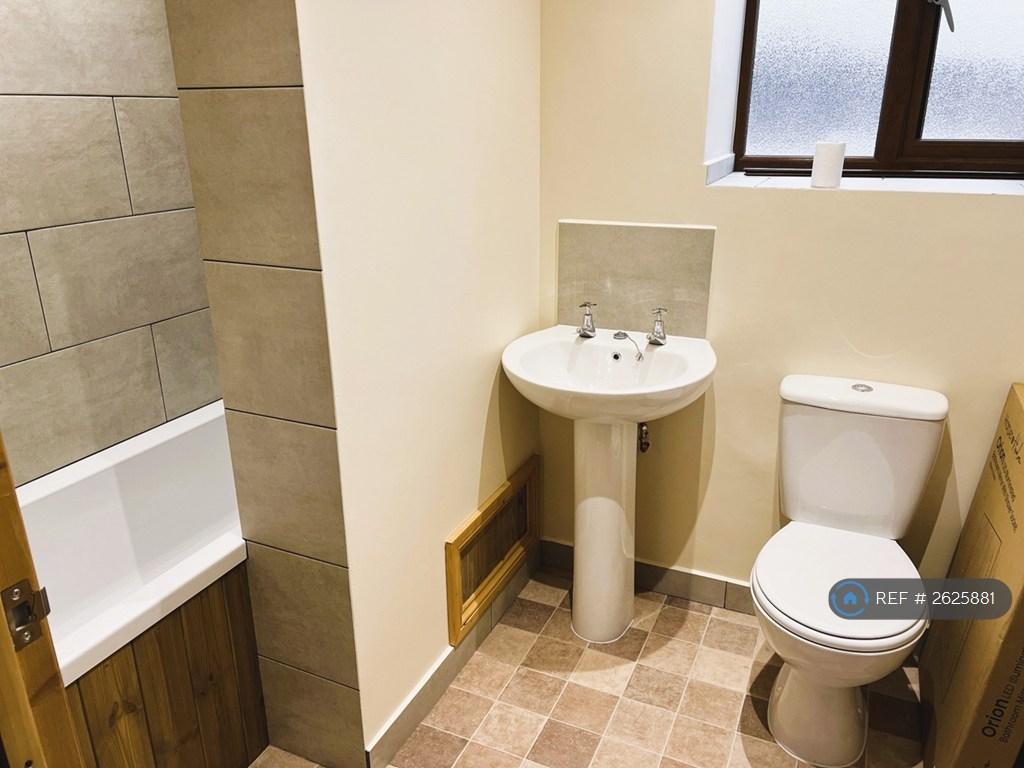Upstairs Bathroom