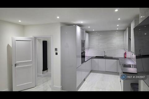 undefined, Fulham, London, SW6