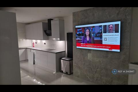 2 bedroom flat to rent, Fulham, London, SW6