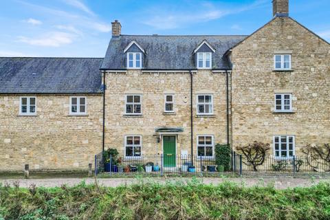 Bridge Mead, Ebley, Stroud, Gloucestershire, GL5