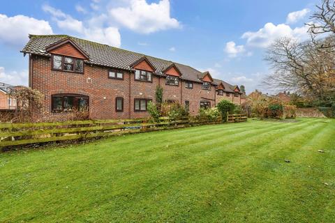 2 bedroom maisonette for sale, Grenehurst Way, Petersfield, Hampshire