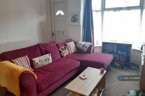 2 bedroom terraced house to rent, Manvers Street, Hull, HU5