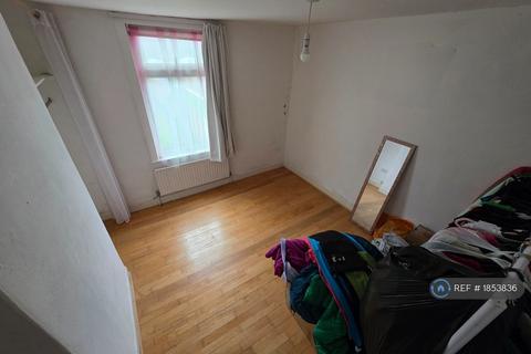 3 bedroom terraced house to rent, Chillington Street, Maidstone, ME14