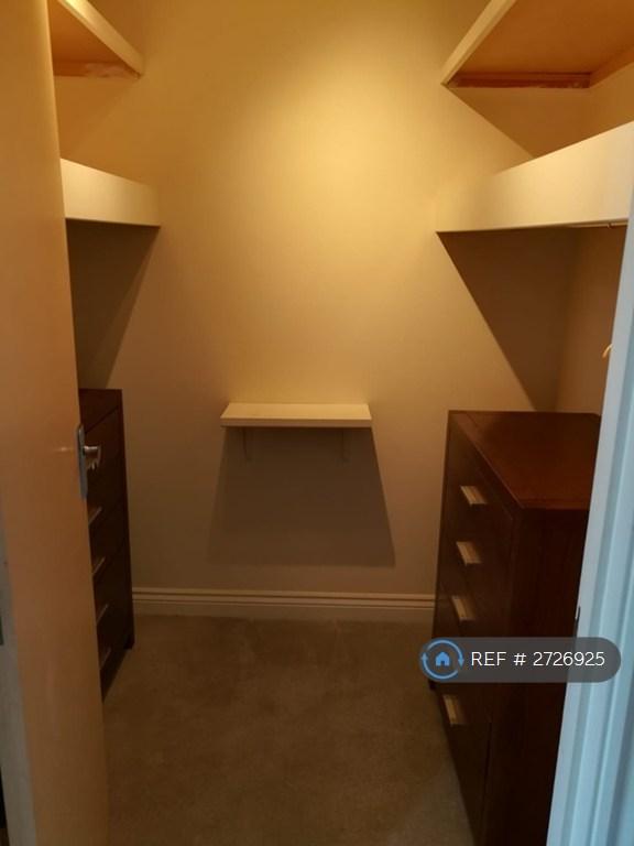 Walk In Wardrobe