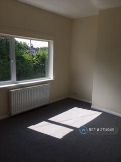 3 bedroom terraced house to rent, Peaksfield Avenue, Grimsby, DN32