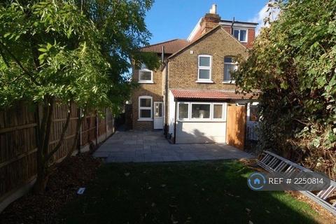 undefined, Como Street, Romford, RM7