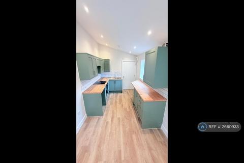 2 bedroom flat to rent, Love Lane, Wisbech, PE13
