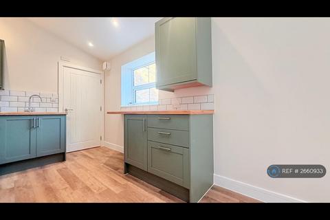 2 bedroom flat to rent, Love Lane, Wisbech, PE13