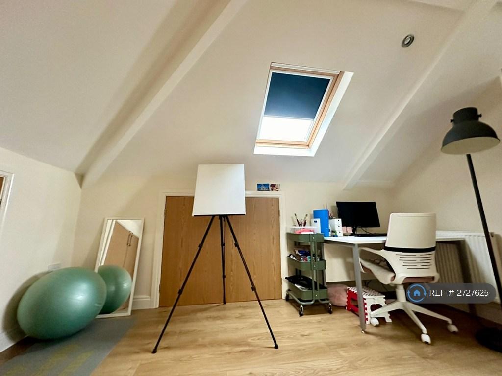 Master Bedroom - Office