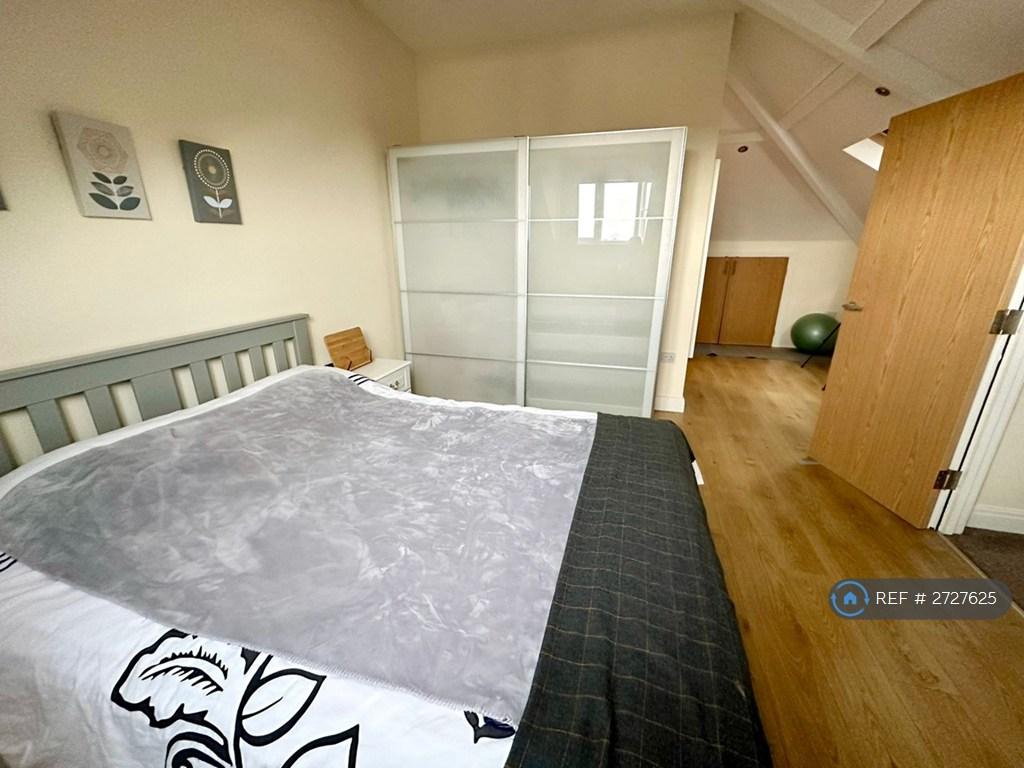 Master Bedroom - Furnished (2)