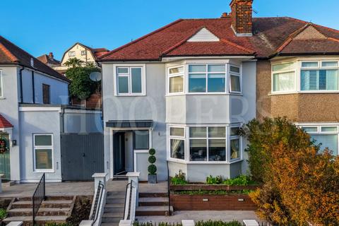 undefined, Dollis Hill Avenue, London, NW2