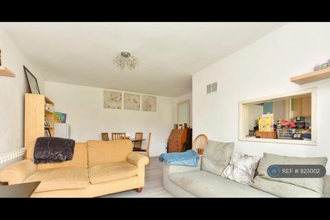 undefined, Sutton, Sutton, SM2