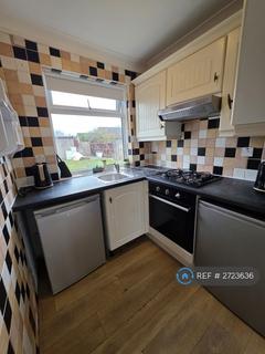 2 bedroom flat to rent, Holmleigh Avenue, Dartford, DA1