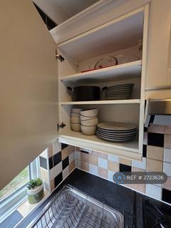 2 bedroom flat to rent, Holmleigh Avenue, Dartford, DA1