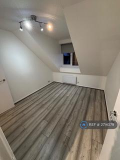 3 bedroom flat to rent, Springwood Crescent, Edgware, HA8