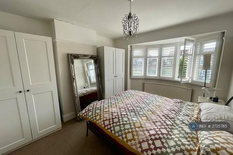 undefined, Wendover Drive, Bedford, MK41
