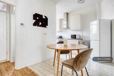 1 bedroom flat to rent, Grove End House, St John's Wood, London, NW8
