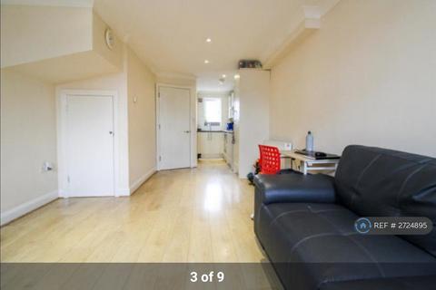 undefined, Stone Terrace, Farnborough, GU14