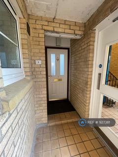 undefined, Haltside, Hatfield, AL10