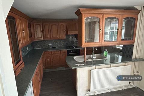 undefined, Swincar Avenue, Yeadon, Leeds, LS19