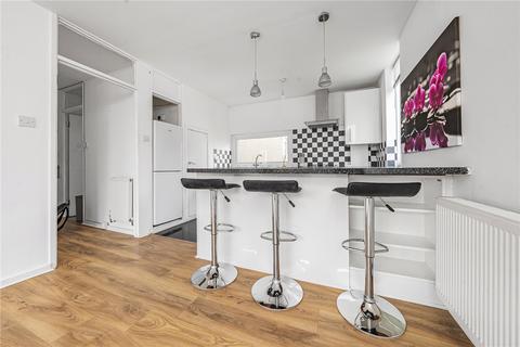 1 bedroom apartment for sale, Cherry Tree Court, Richmond